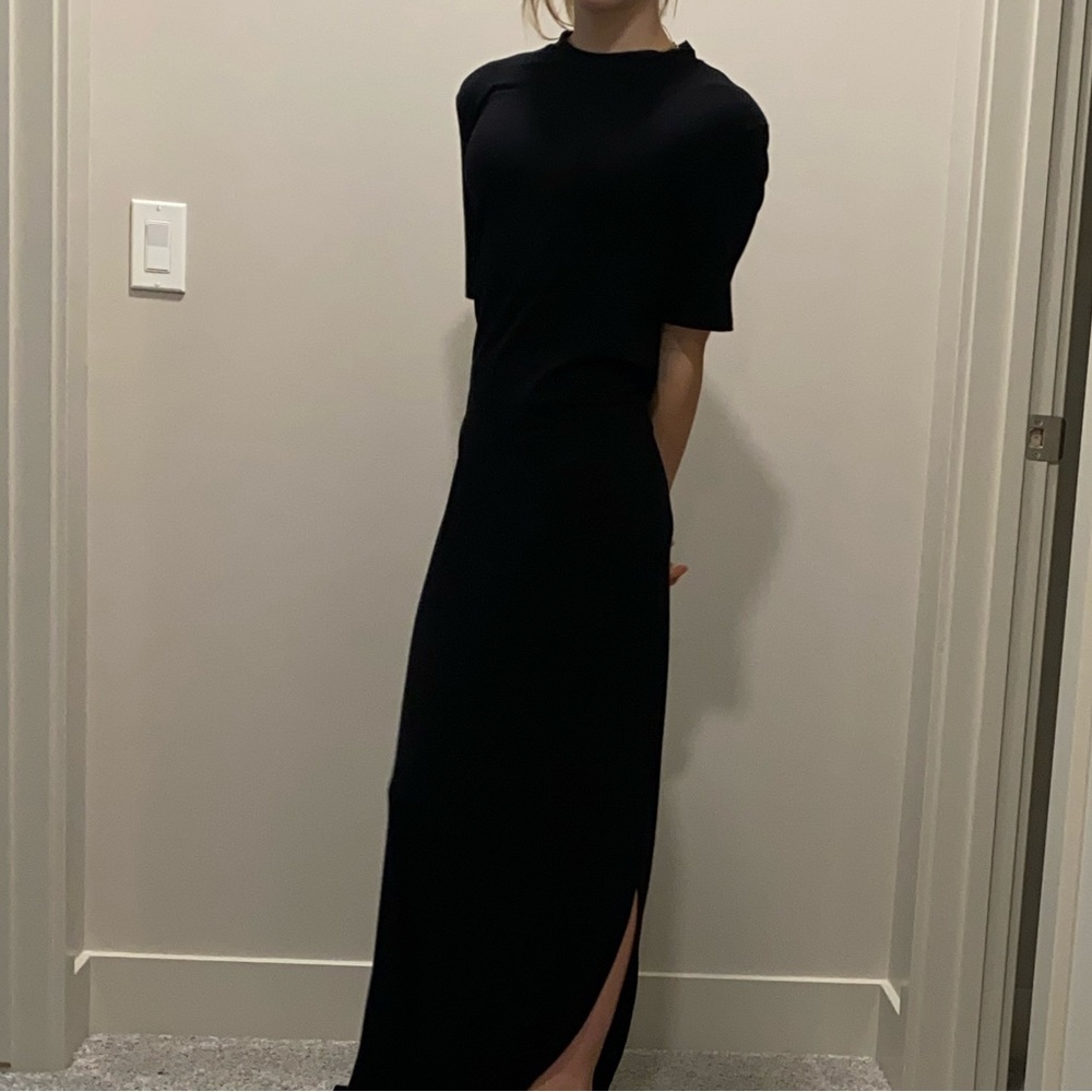 Icône large, black, soft dress